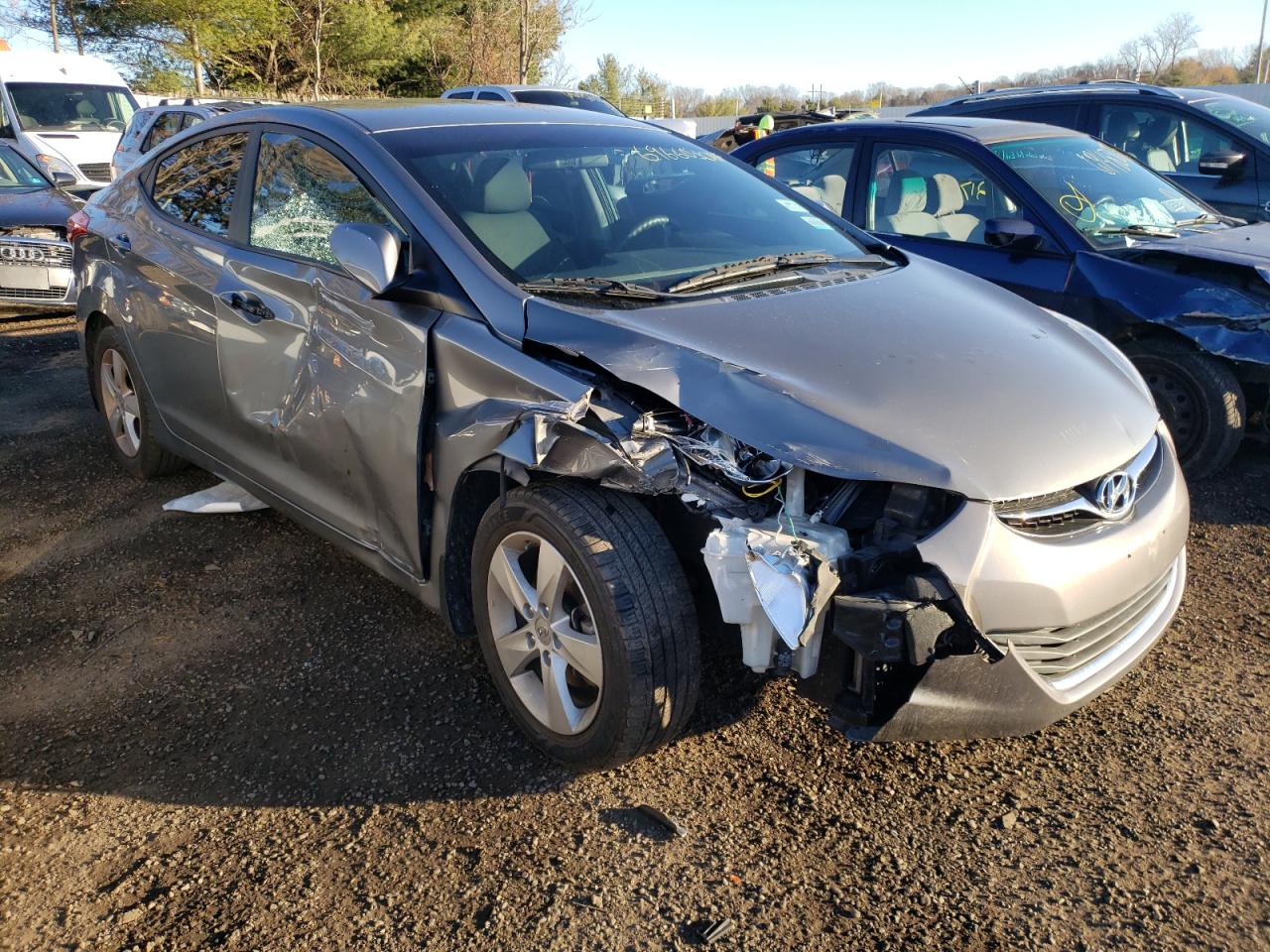 HYUNDAI ELANTRA GL 2013 with VIN 5NPDH4AE4DH352437 - Photo from auction
