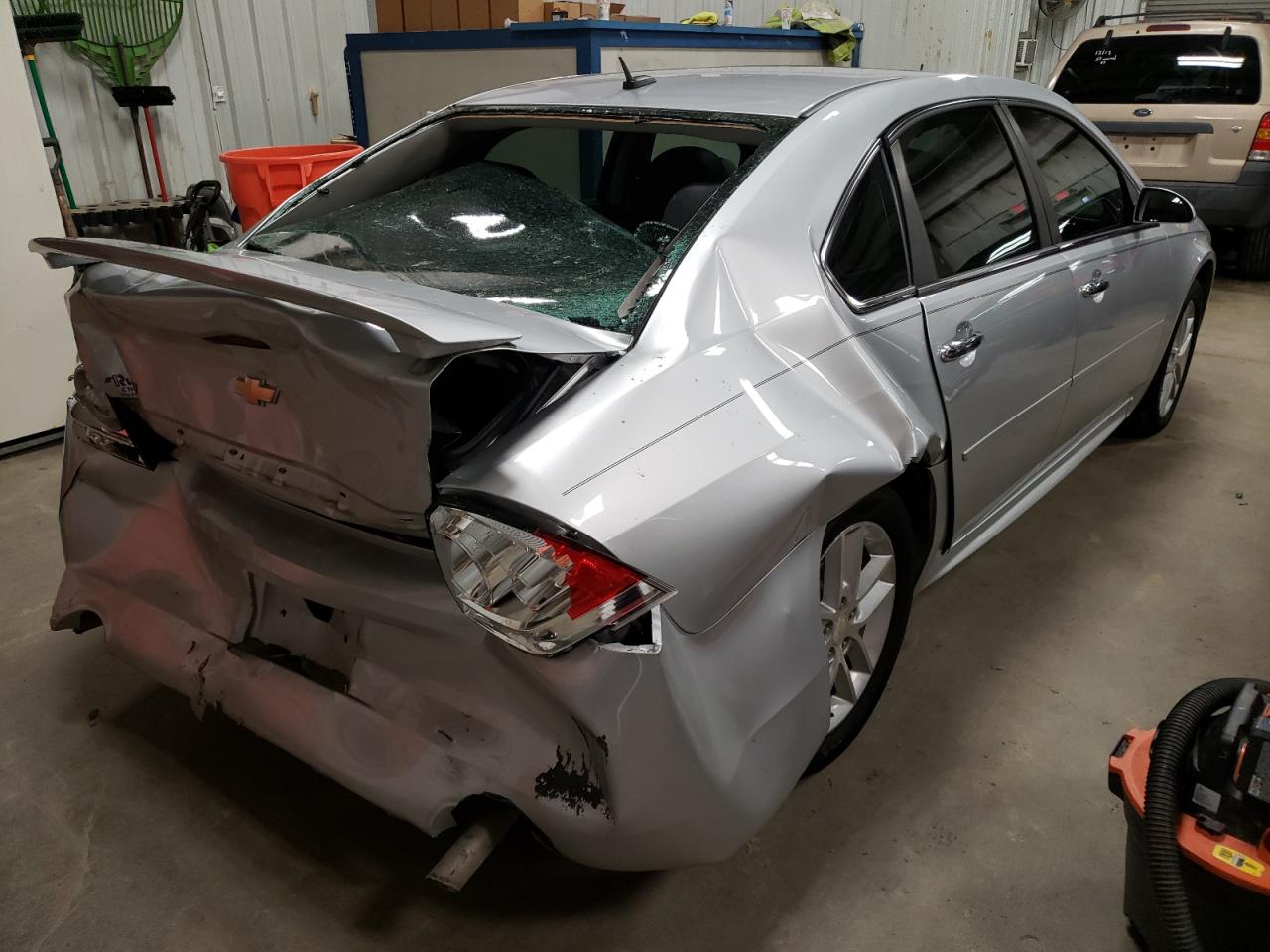 Photo 4 from auction – 2014 CHEVROLET IMPALA LIM with VIN 2G1WC5E36E1109410