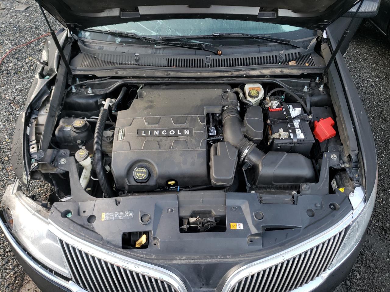 Photo 7 from auction – 2015 LINCOLN MKS with VIN 1LNHL9DK6FG600382