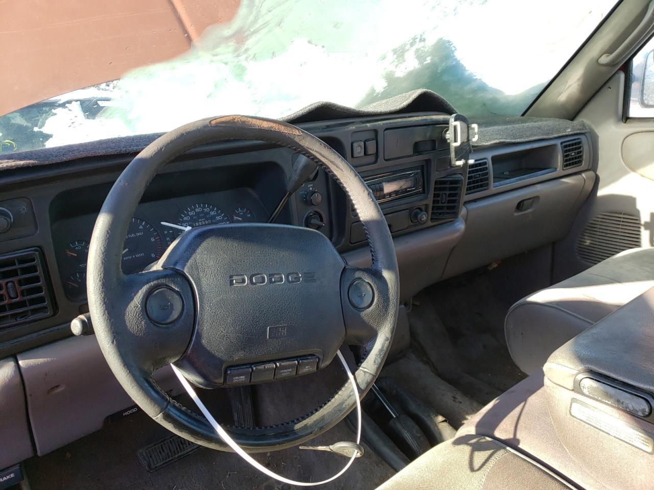 Photo 9 from auction – 1996 DODGE RAM 1500 with VIN 1B7HF16Y6TS502802