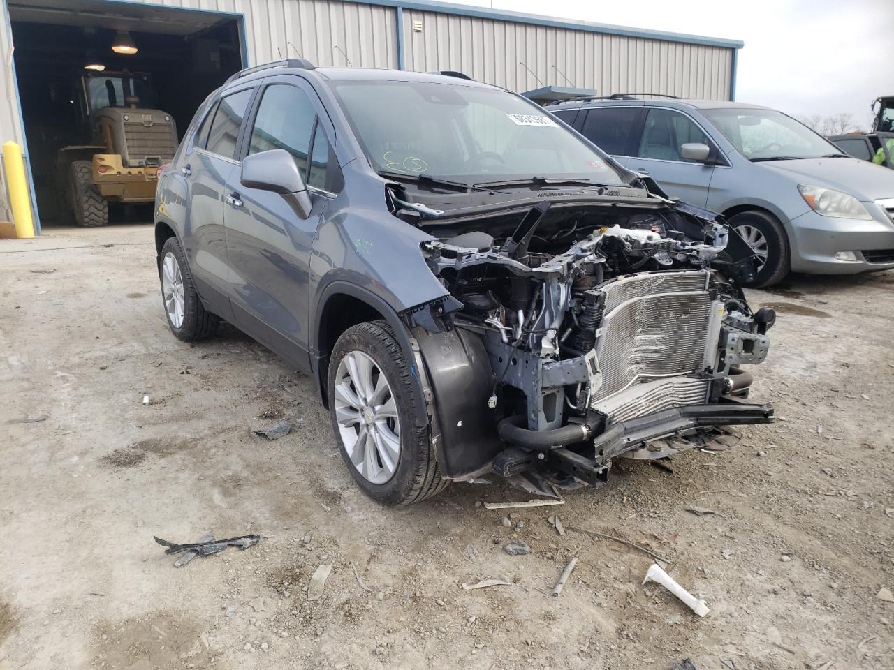 CHEVROLET TRAX PREMI 2020 with VIN 3GNCJRSB7LL217069 - Photo from auction