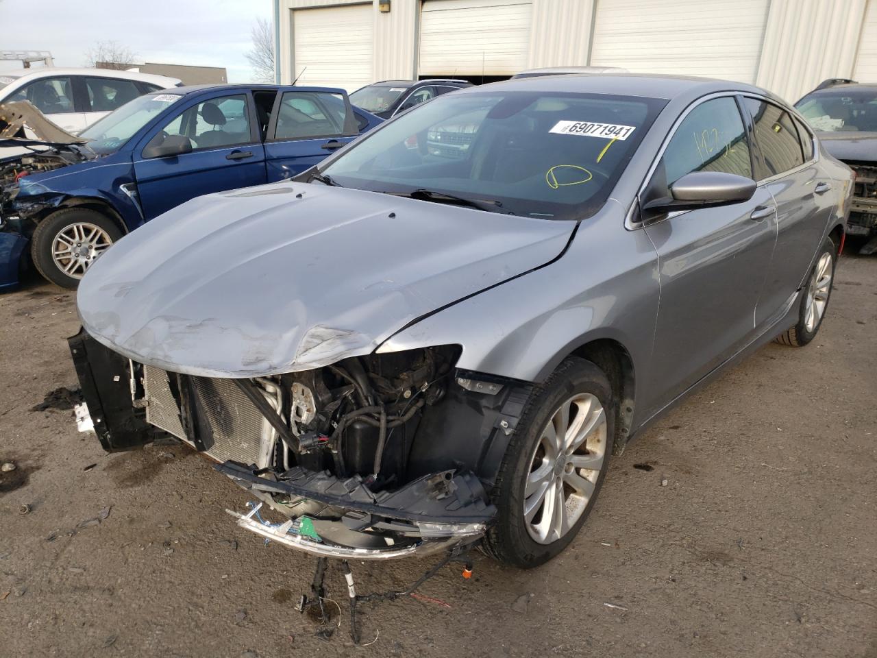 Foto 2 de la subasta – 2015 CHRYSLER 200 LIMITE con VIN 1C3CCCABXFN701621