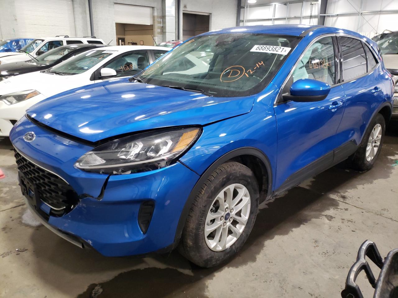 Photo 2 from auction – 2020 FORD ESCAPE SE with VIN 1FMCU9G65LUC68552