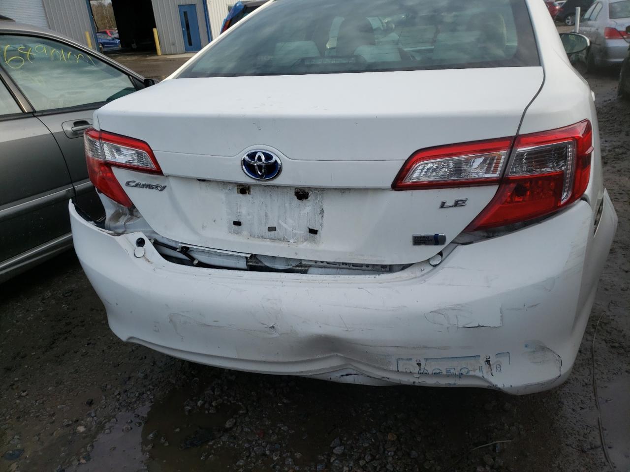 Photo 9 from auction – 2014 TOYOTA CAMRY HYBR with VIN 4T1BD1FK4EU115658