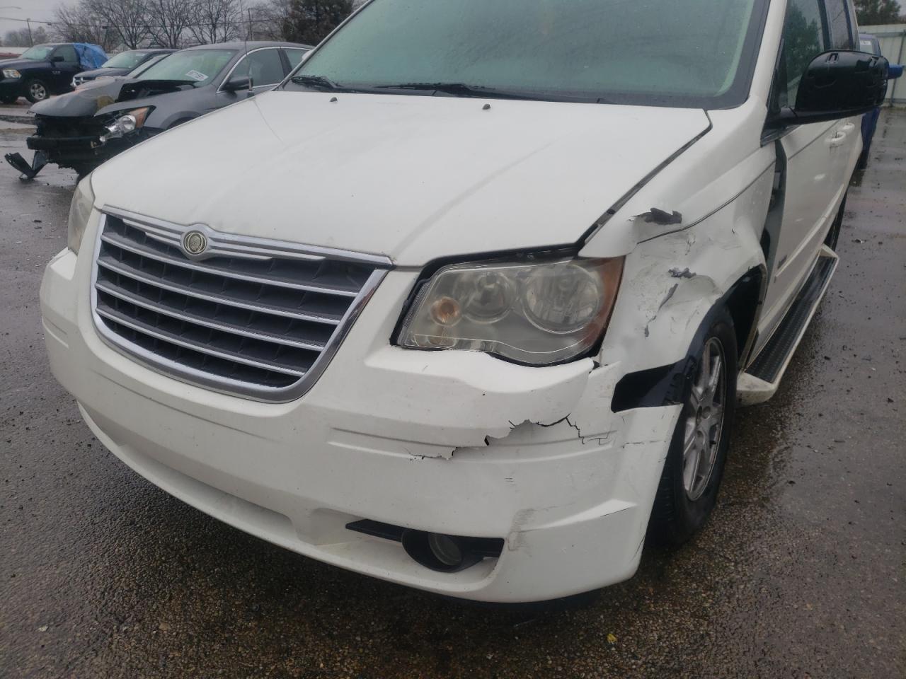 Photo 9 from auction – 2008 CHRYSLER TOWN & COU with VIN 2A8HR54P68R823023