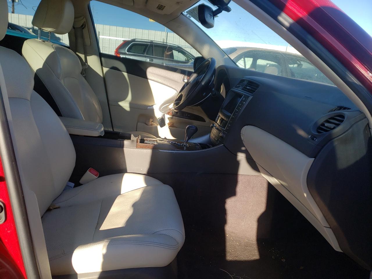 Photo 5 from auction – 2010 LEXUS IS 250 with VIN JTHCF5C25A2034378