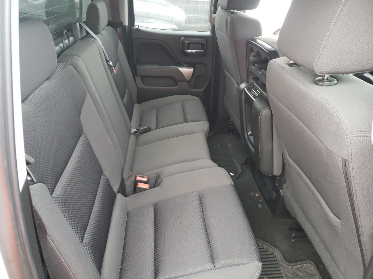 Photo 6 from auction – 2018 CHEVROLET SILVERADO with VIN 1GCVKREC2JZ181073