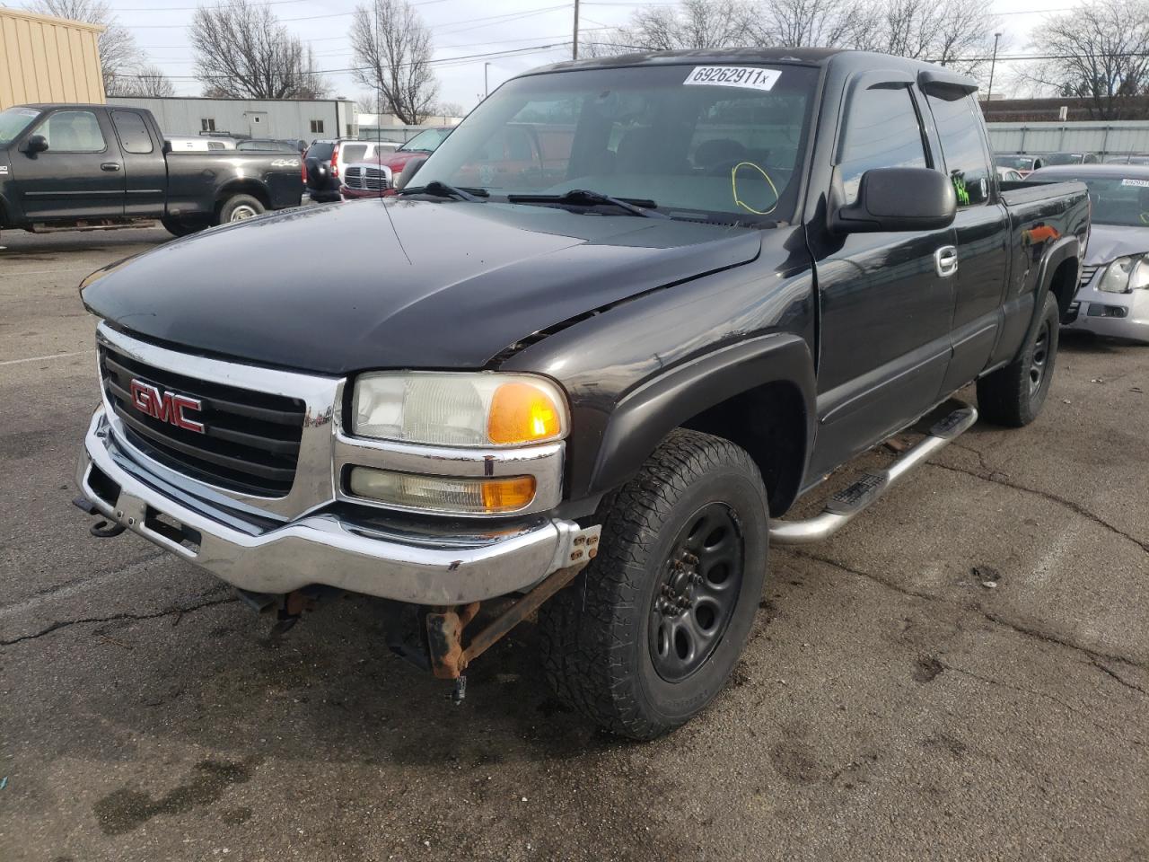 Photo 2 from auction – 2003 GMC NEW SIERRA with VIN 2GTEK19T531379248