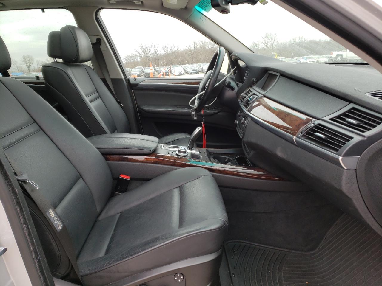 Photo 5 from auction – 2008 BMW X5 3.0I with VIN 5UXFE43548L037202