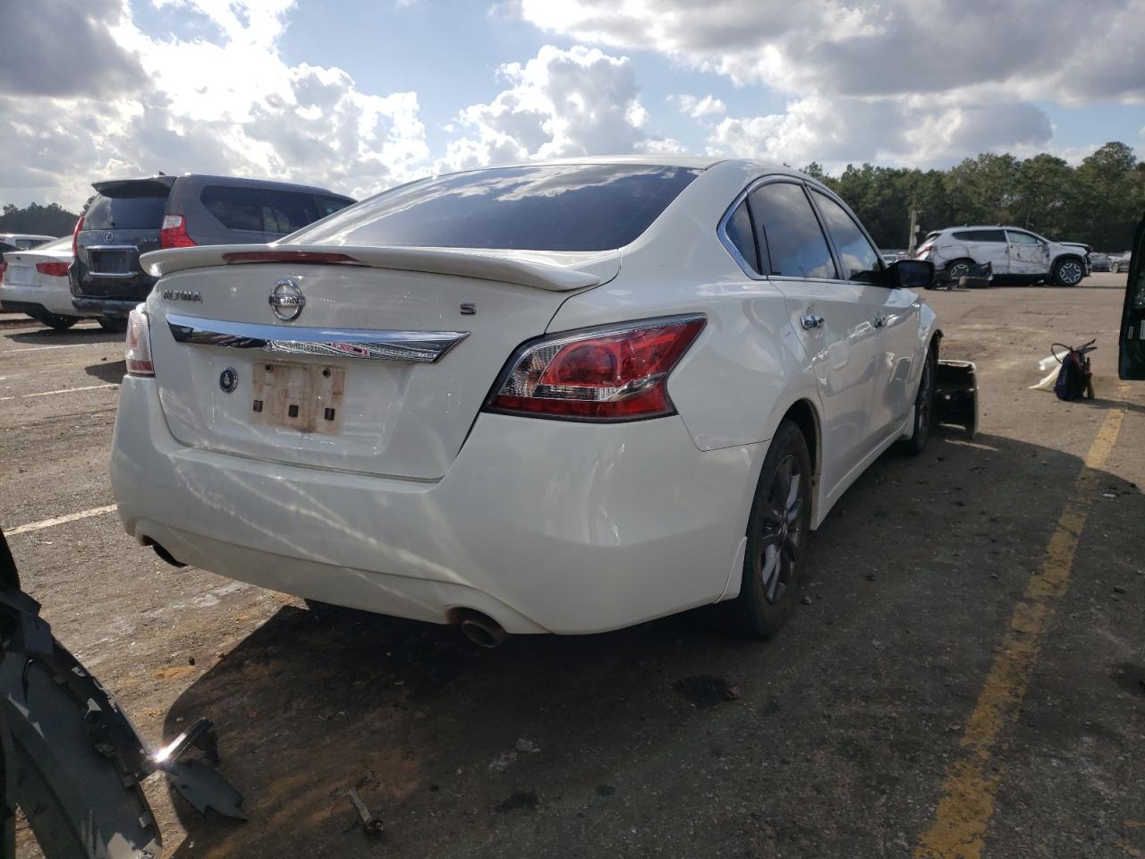 Photo 4 from auction – 2015 NISSAN ALTIMA 2.5 with VIN 1N4AL3AP9FC447836