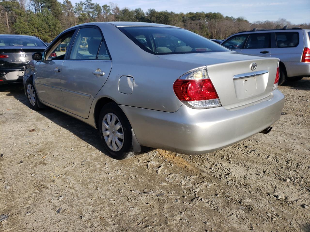 Photo 3 from auction – 2005 TOYOTA CAMRY LE with VIN 4T1BE32K15U061251