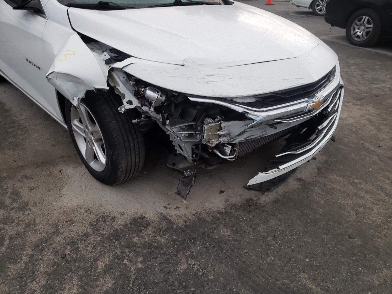 Photo 9 from auction – 2019 CHEVROLET MALIBU LS with VIN 1G1ZB5ST5KF226520