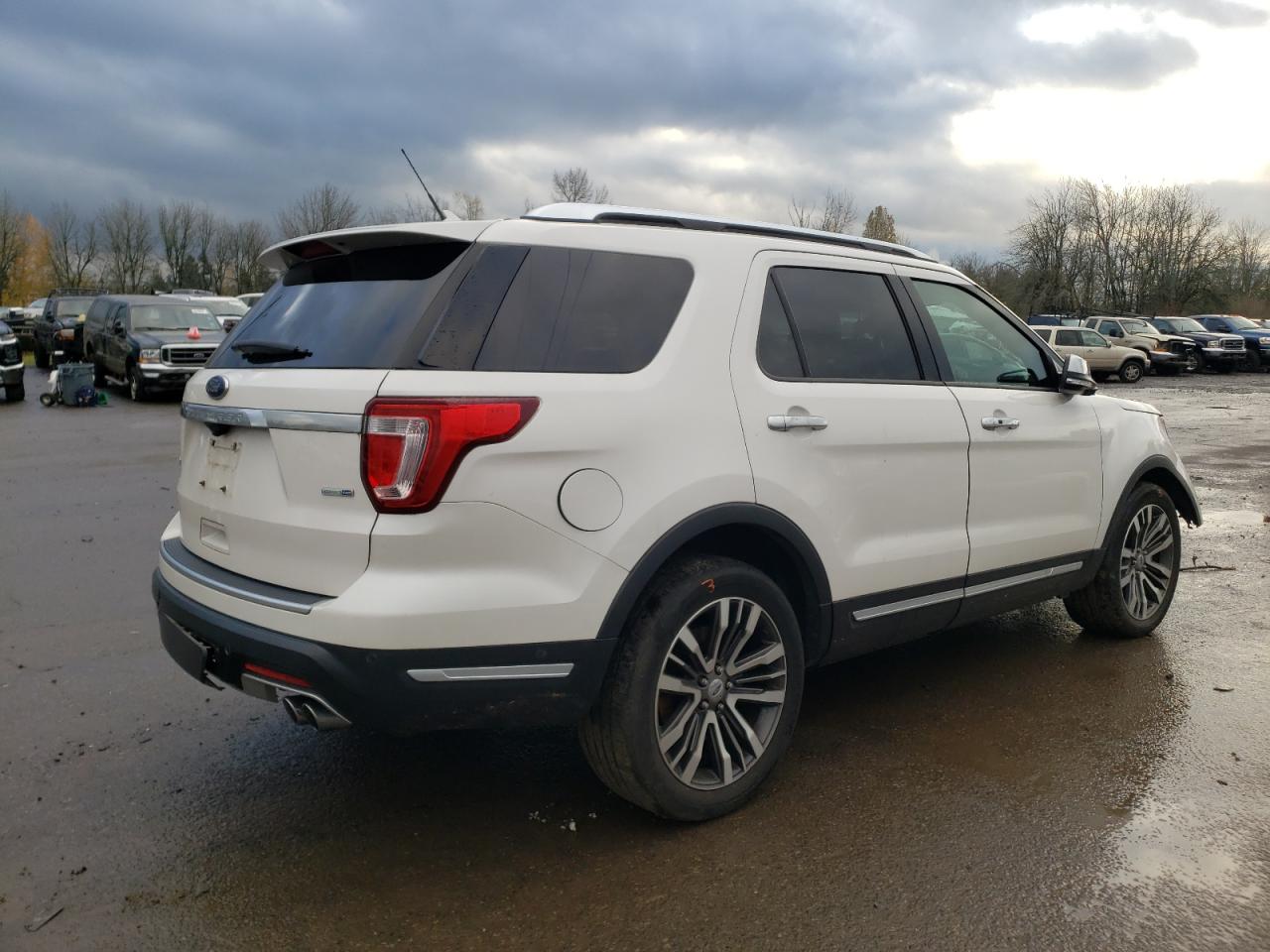 Photo 4 from auction – 2018 FORD EXPLORER P with VIN 1FM5K8HT2JGA56796
