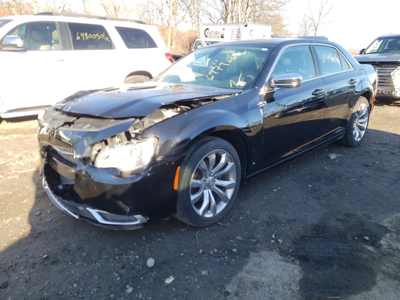 Photo 2 from auction – 2019 CHRYSLER 300 TOURIN with VIN 2C3CCAAG8KH715634