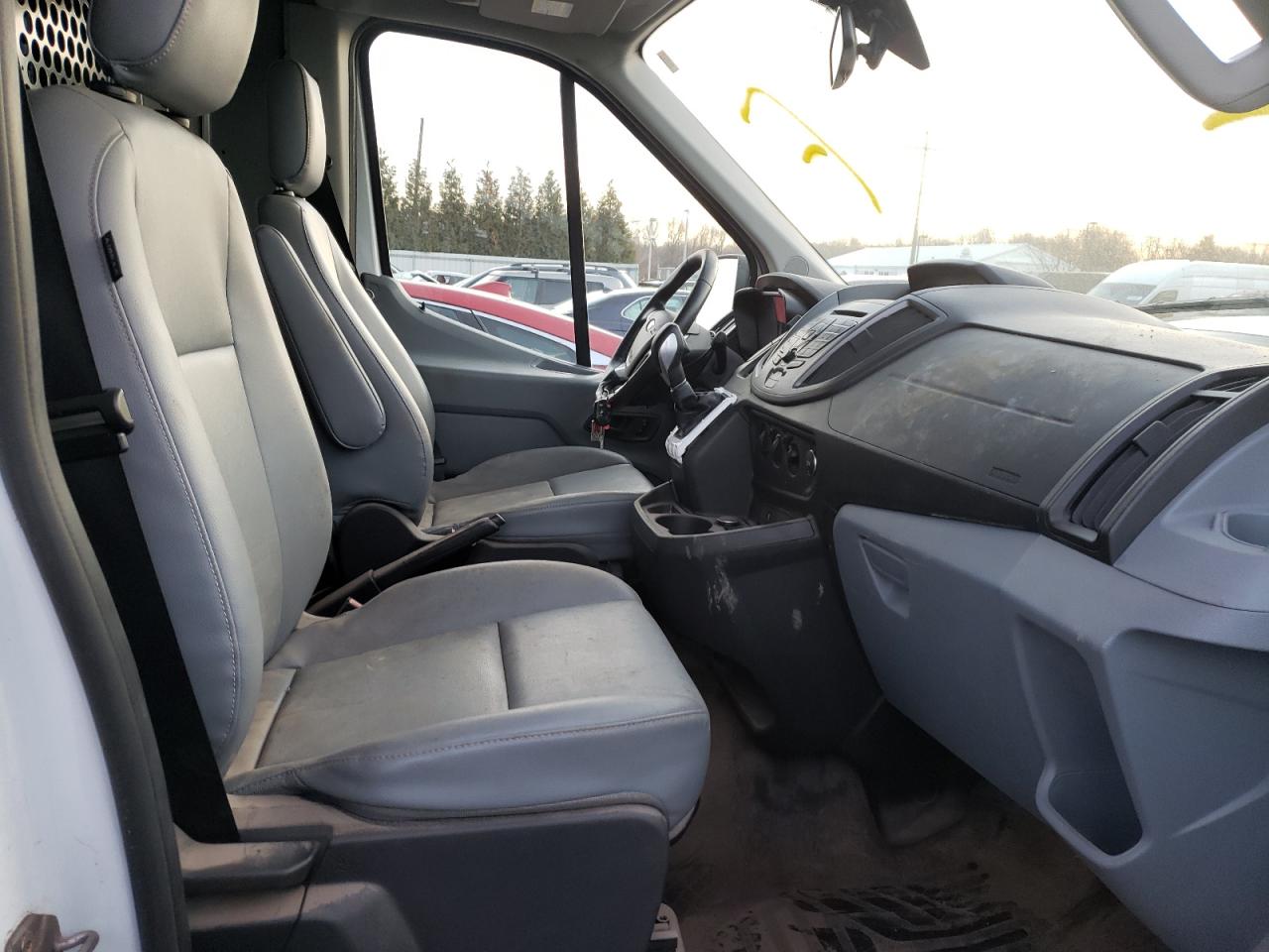 Photo 5 from auction – 2016 FORD TRANSIT T- with VIN 1FTYE2CM2GKA71522