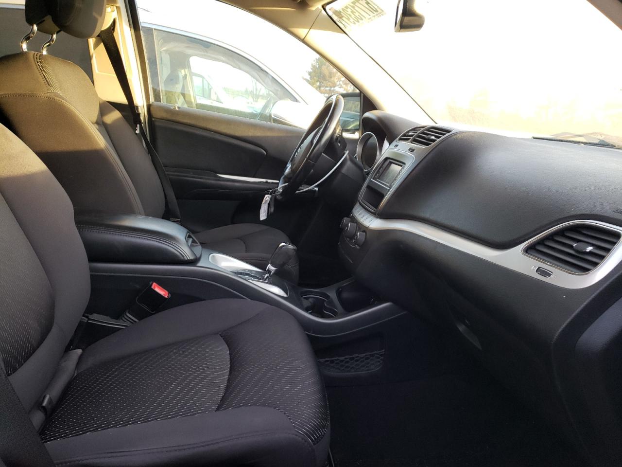 Photo 5 from auction – 2012 DODGE JOURNEY SX with VIN 3C4PDCBG1CT318103