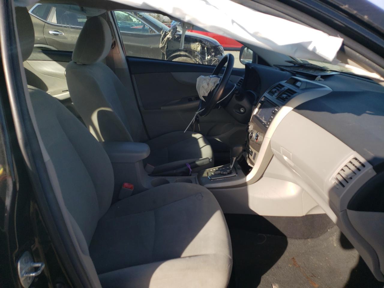 Photo 5 from auction – 2013 TOYOTA COROLLA BA with VIN 2T1BU4EEXDC019644