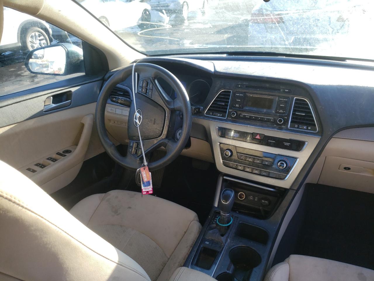 Photo 9 from auction – 2017 HYUNDAI SONATA SE with VIN 5NPE24AF0HH577362