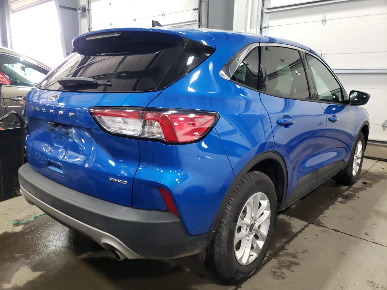 Photo 4 from auction – 2020 FORD ESCAPE SE with VIN 1FMCU9G65LUC68552