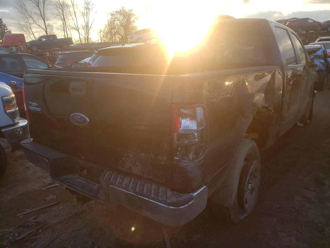Photo 4 from auction – 2005 FORD F150 SUPER with VIN 1FTPW14545FB07775
