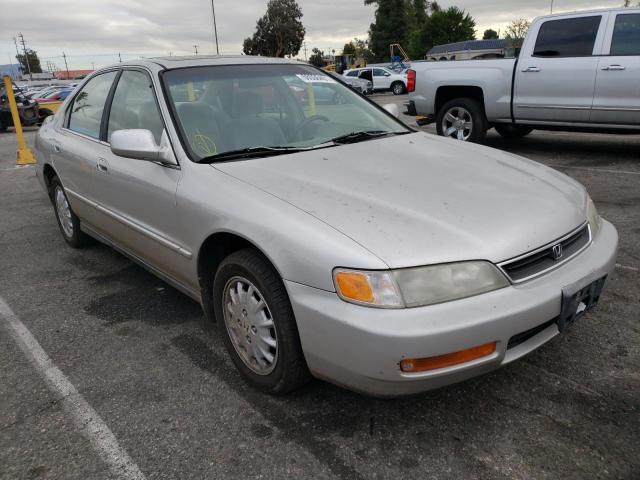 Photo 4 from auction – 1996 HONDA ACCORD with VIN 1HGCD5554TA112710