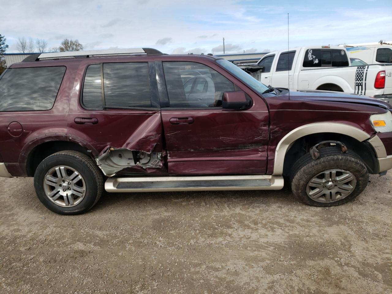 Photo 9 from auction – 2006 FORD EXPLORER E with VIN 1FMEU74E26UB33140
