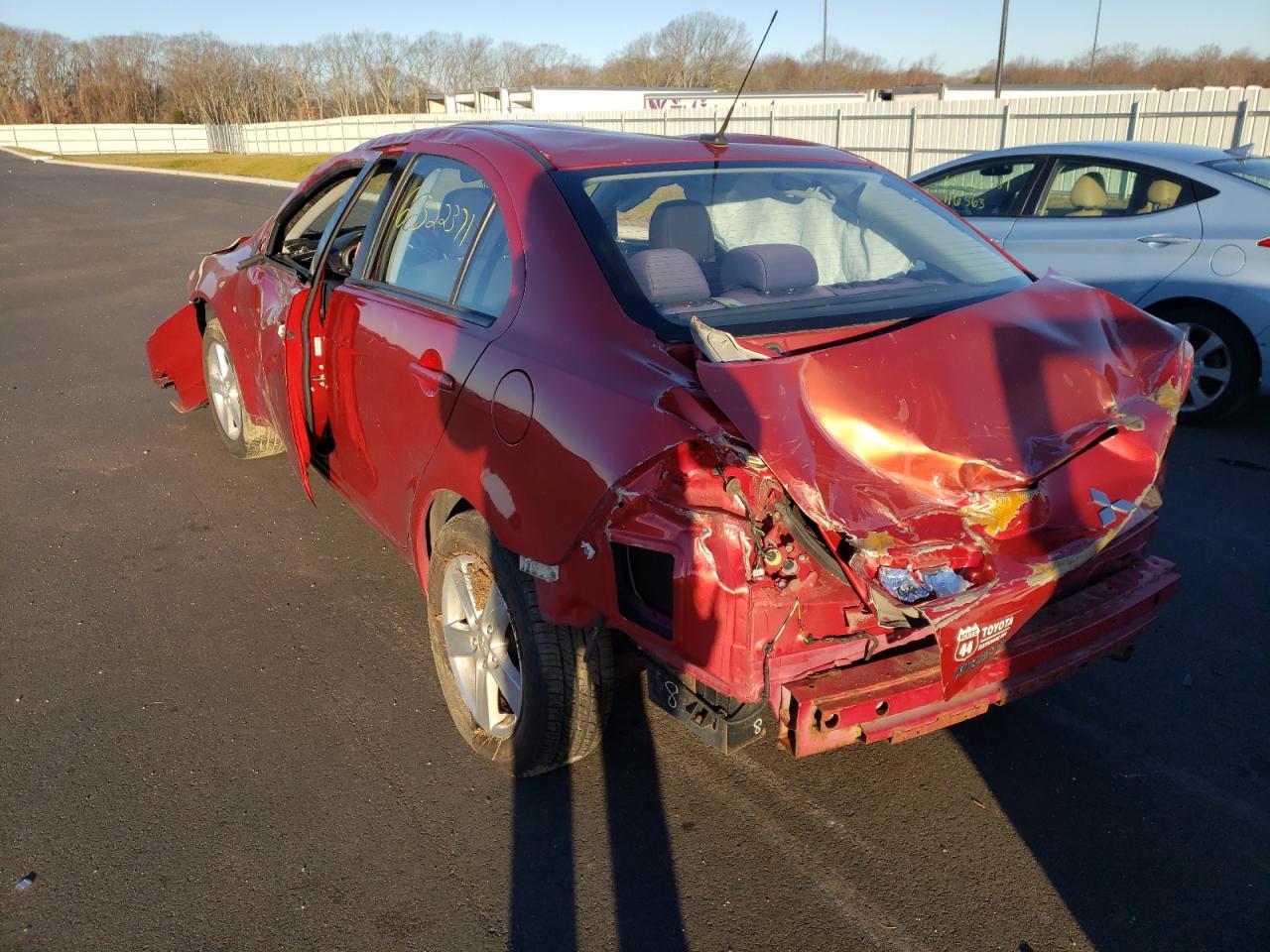 Photo 3 from auction – 2008 MITSUBISHI LANCER ES with VIN JA3AU26U98U030700