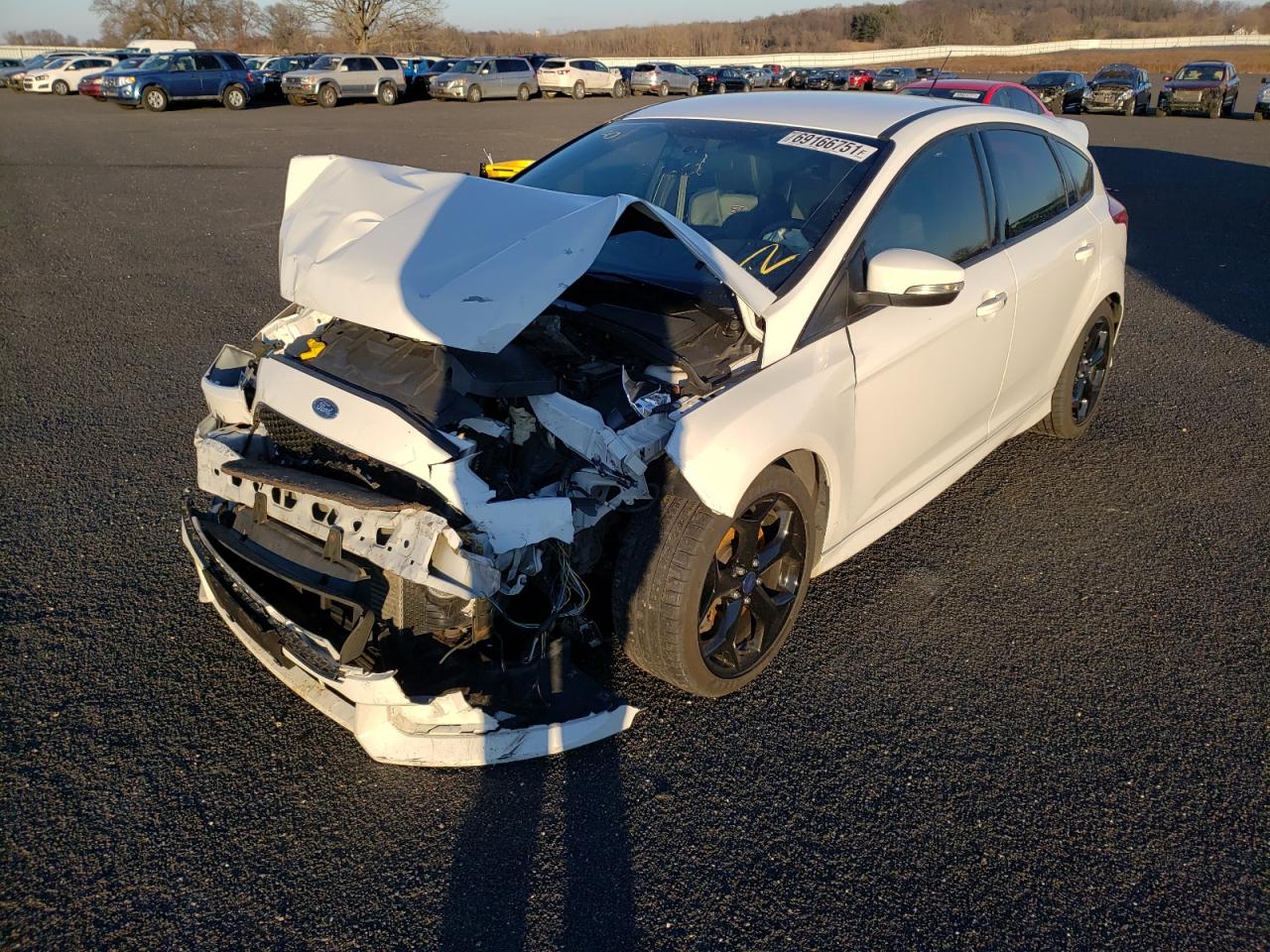 Photo 2 from auction – 2015 FORD FOCUS ST with VIN 1FADP3L92FL285757