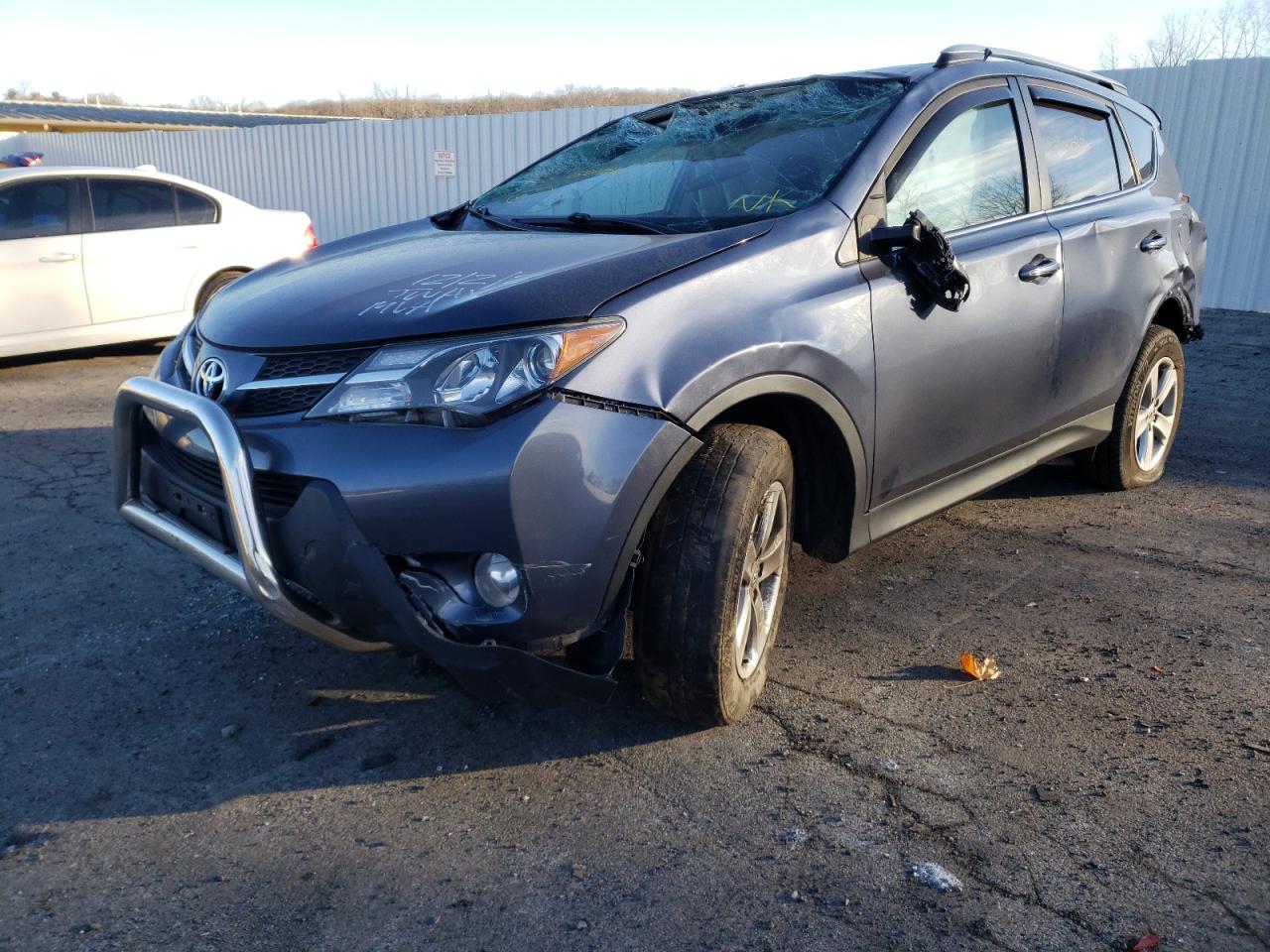Photo 2 from auction – 2014 TOYOTA RAV4 XLE with VIN 2T3RFREV9EW170455