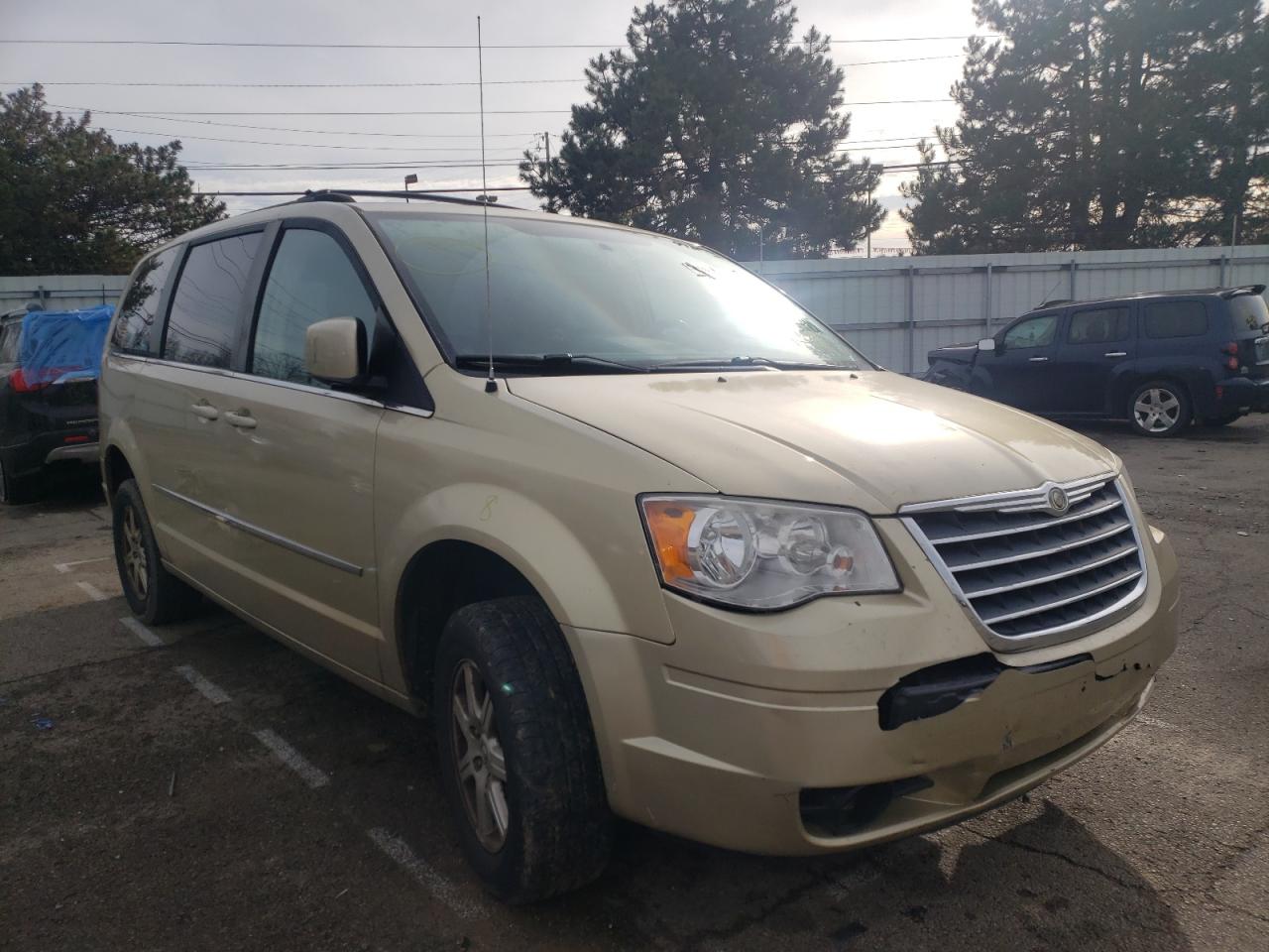 CHRYSLER TOWN & COU 2010 with VIN 2A4RR5D12AR193783 - Photo from auction