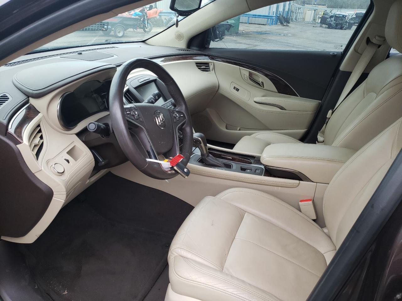 Photo 5 from auction – 2016 BUICK LACROSSE with VIN 1G4GB5G34GF179829
