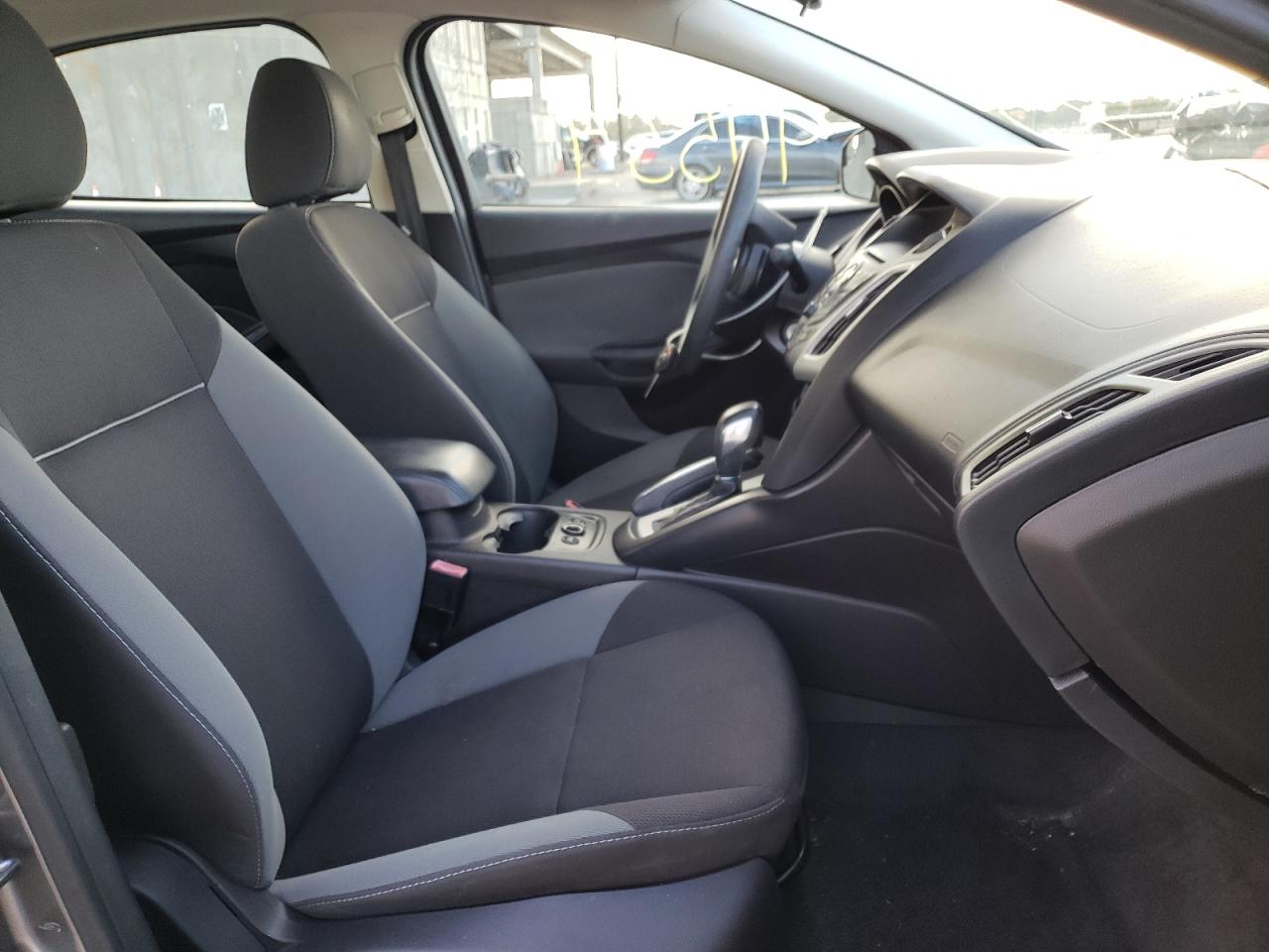 Photo 5 from auction – 2013 FORD FOCUS SE with VIN 1FADP3F24DL233266