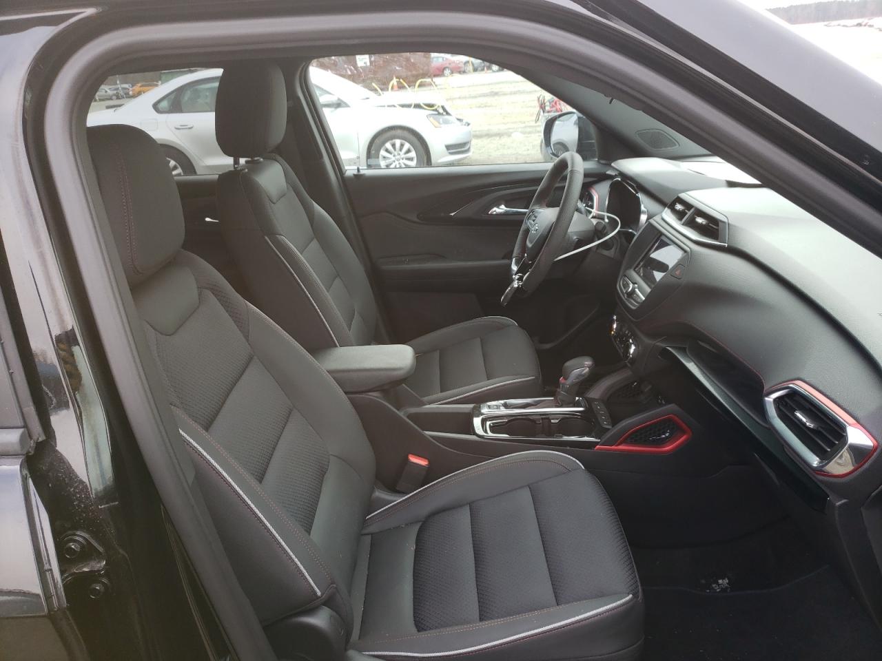 Photo 5 from auction – 2022 CHEVROLET TRAILBLAZE with VIN KL79MTSL2NB033708