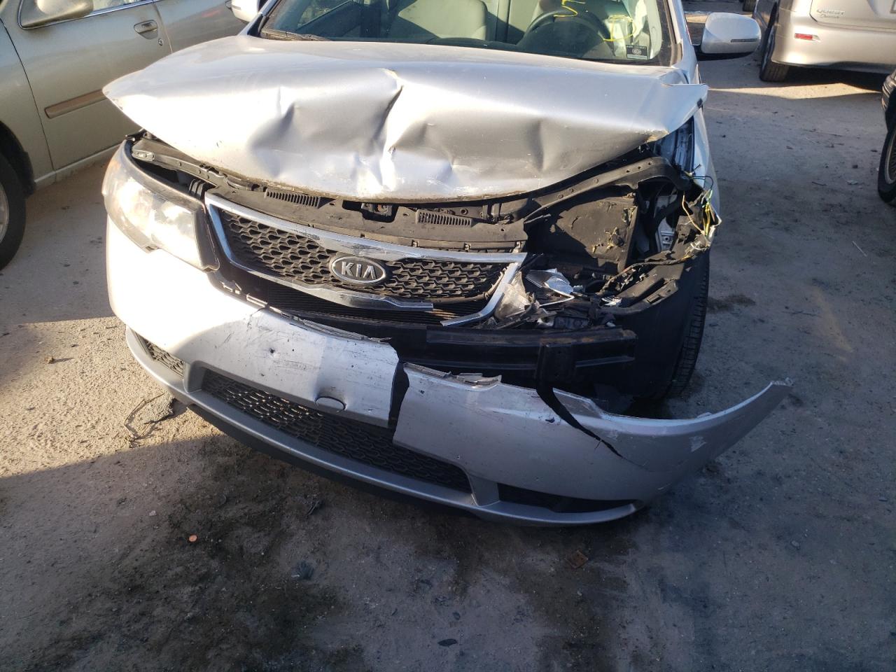 Photo 9 from auction – 2011 KIA FORTE EX with VIN KNAFU4A29B5449055