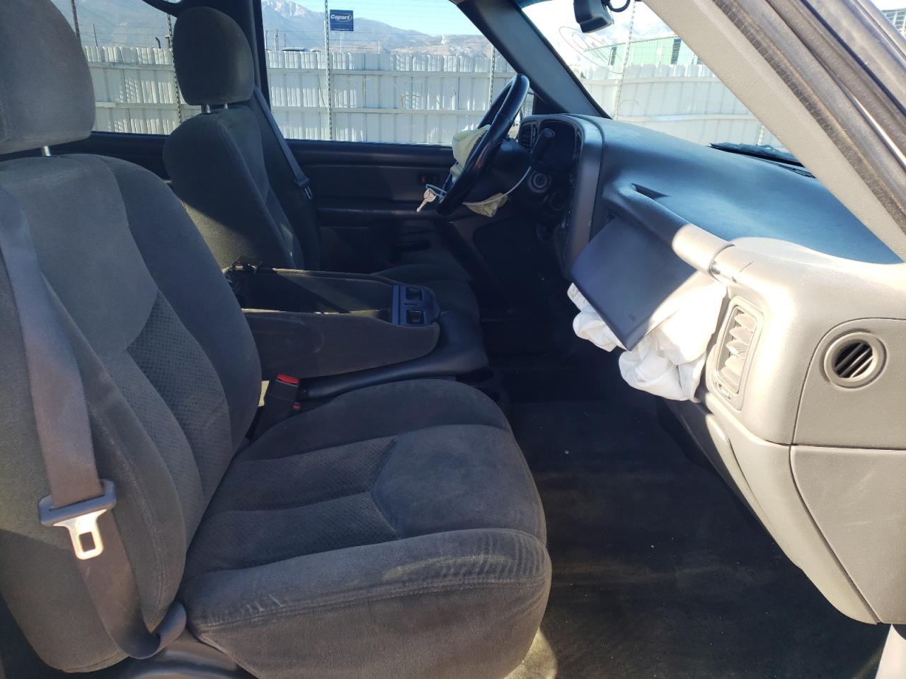 Photo 15 from auction – 2004 CHEVROLET SILVERADO with VIN 2GCEK13T241385809