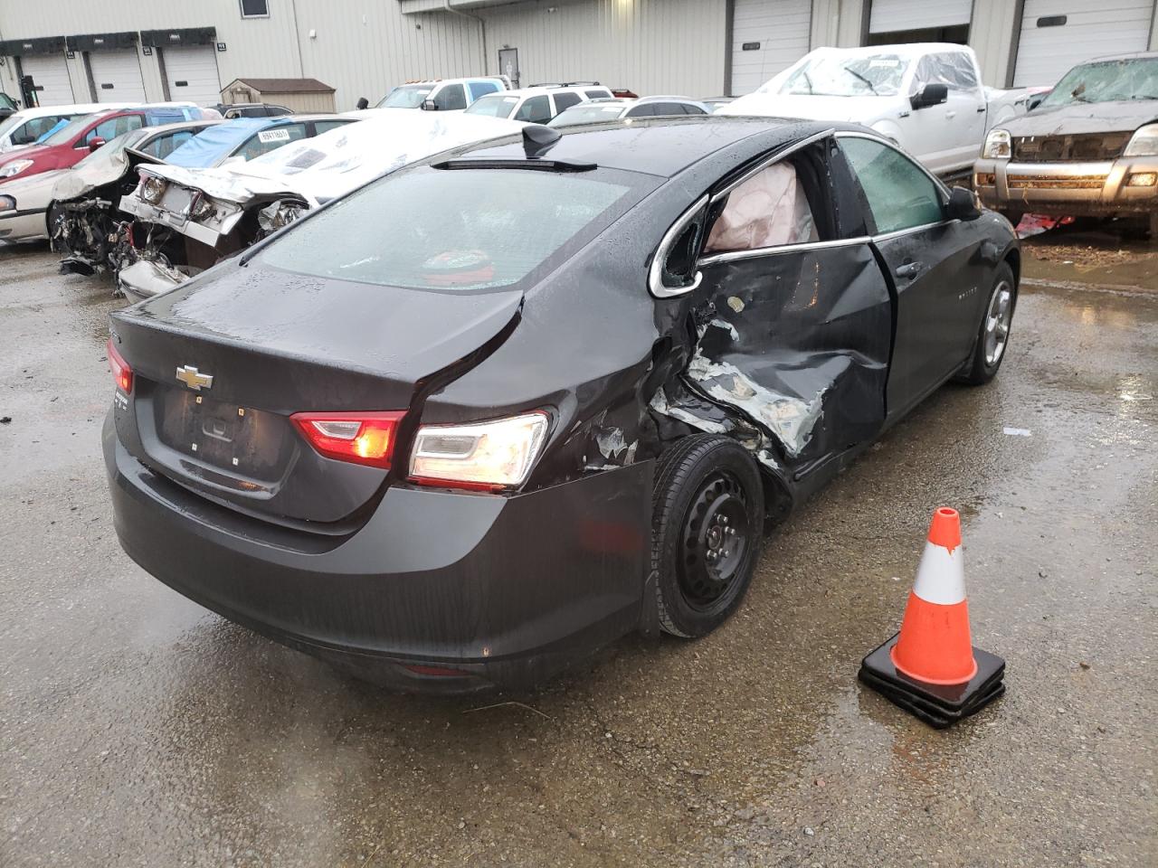 Photo 4 from auction – 2017 CHEVROLET MALIBU LS with VIN 1G1ZB5ST4HF135473