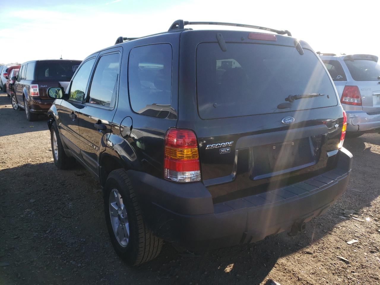 Photo 3 from auction – 2007 FORD ESCAPE XLT with VIN 1FMCU031X7KB88722