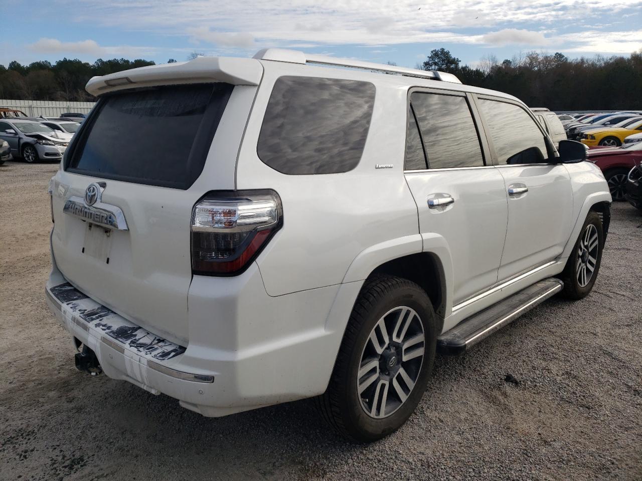 Photo 4 from auction – 2016 TOYOTA 4RUNNER SR with VIN JTEZU5JR9G5118286