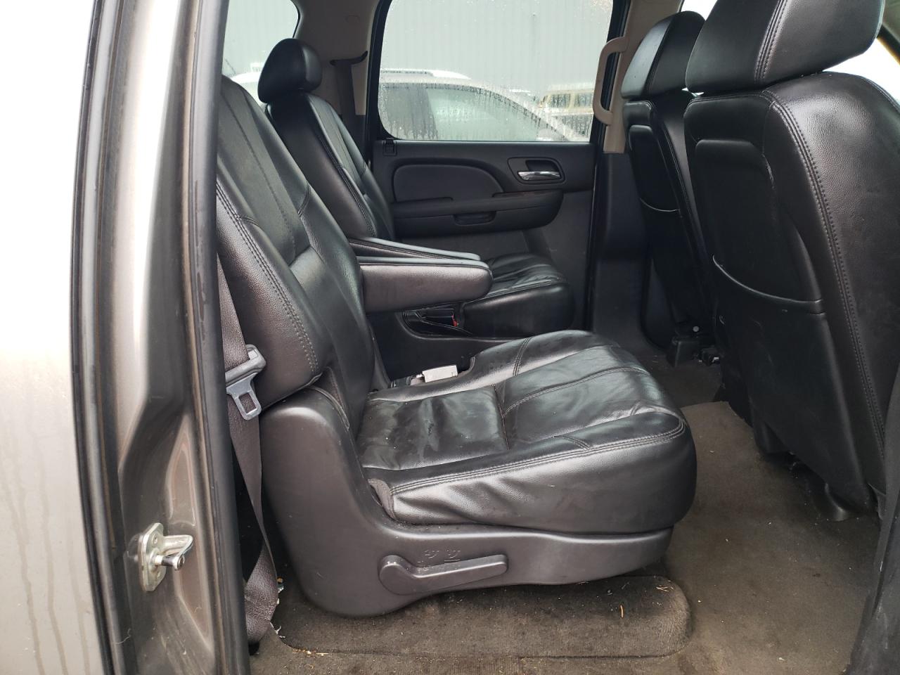 Photo 6 from auction – 2007 CHEVROLET SUBURBAN K with VIN 1GNFK16387J244647