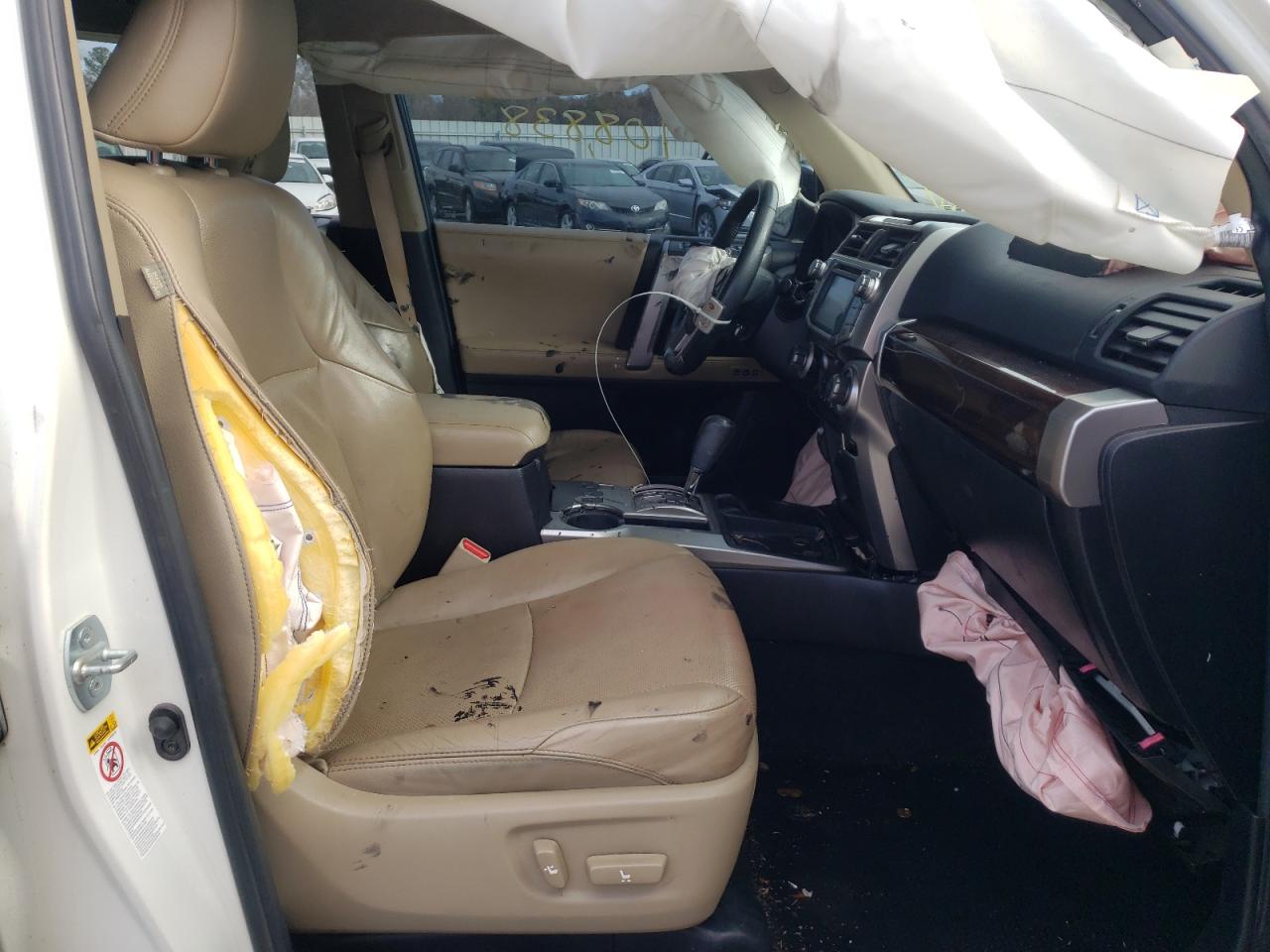Photo 5 from auction – 2016 TOYOTA 4RUNNER SR with VIN JTEZU5JR9G5118286