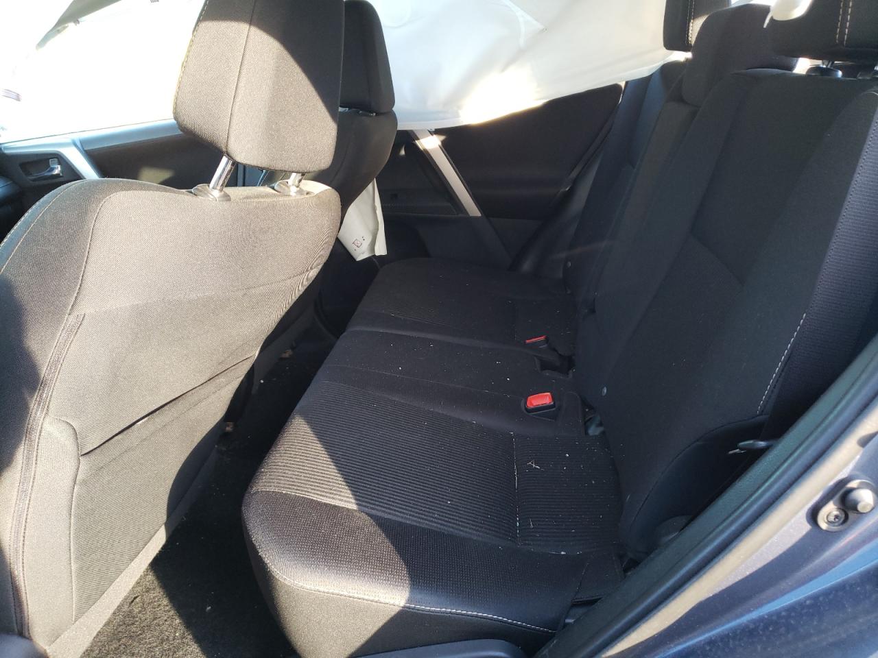 Photo 6 from auction – 2014 TOYOTA RAV4 XLE with VIN 2T3RFREV9EW170455