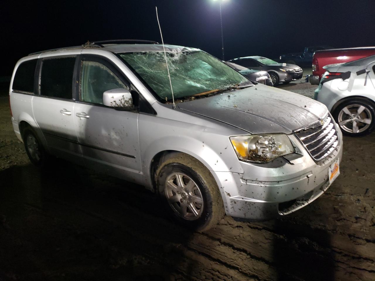 Photo 1 from auction – 2010 CHRYSLER TOWN & COU with VIN 2A4RR5D11AR198893