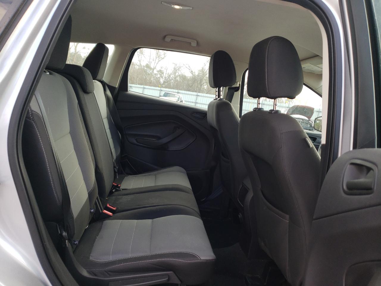 Photo 6 from auction – 2017 FORD ESCAPE S with VIN 1FMCU0F74HUB35732