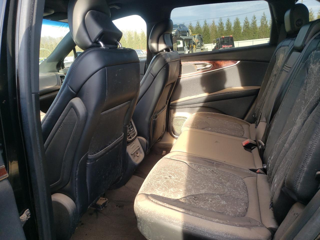 Photo 6 from auction – 2018 LINCOLN MKX RESERV with VIN 2LMPJ8LR0JBL38082