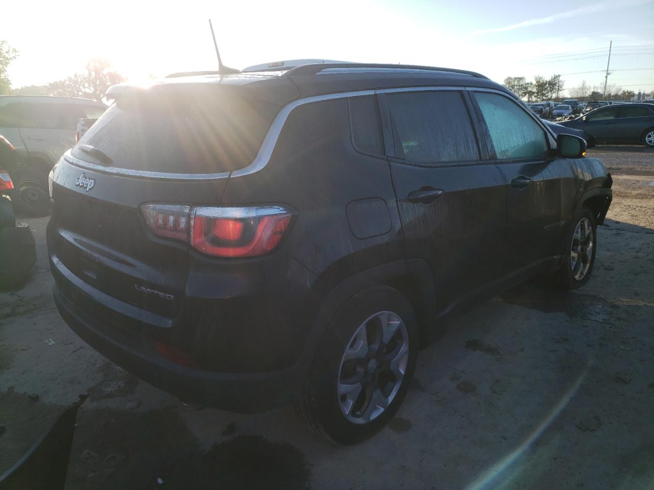 Photo 4 from auction – 2018 JEEP COMPASS LI with VIN 3C4NJCCB7JT467891