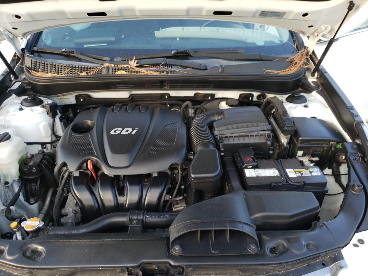 Photo 7 from auction – 2012 HYUNDAI SONATA SE with VIN 5NPEC4AC5CH460954
