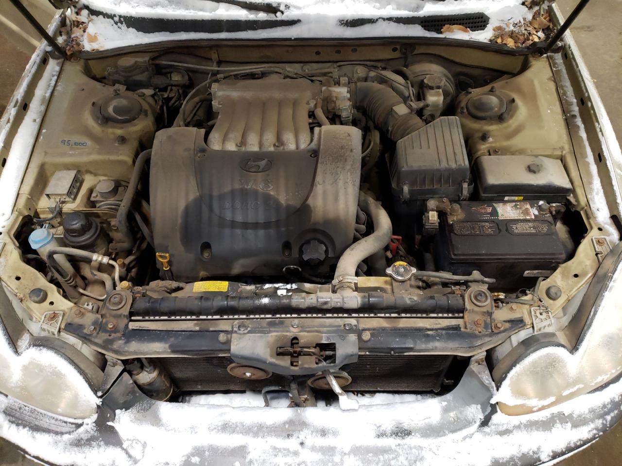 Photo 7 from auction – 2002 HYUNDAI SONATA with VIN KMHWF25H92A675583