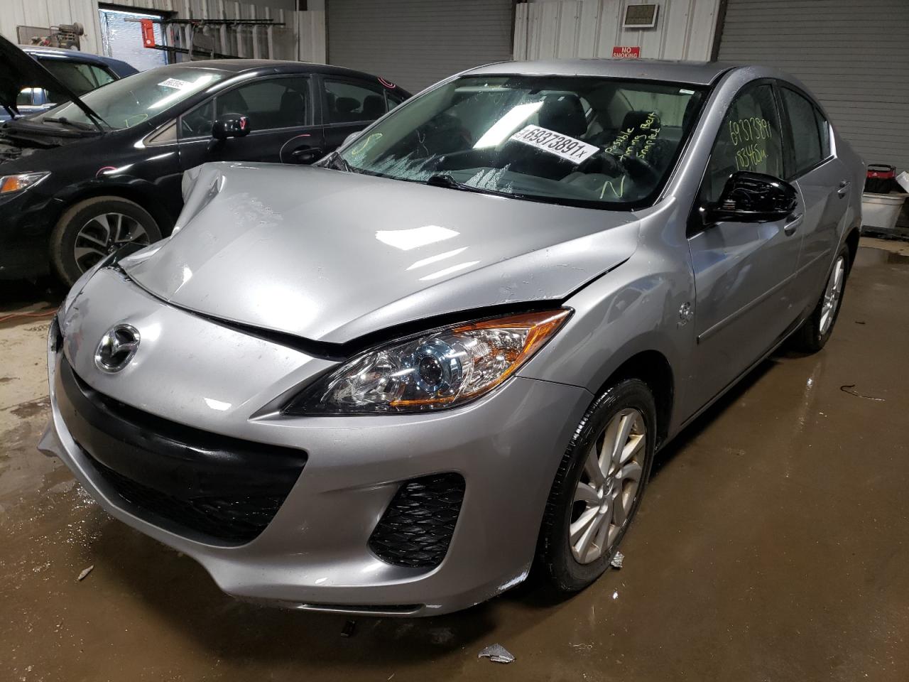 Photo 2 from auction – 2012 MAZDA 3 I with VIN JM1BL1V77C1605532