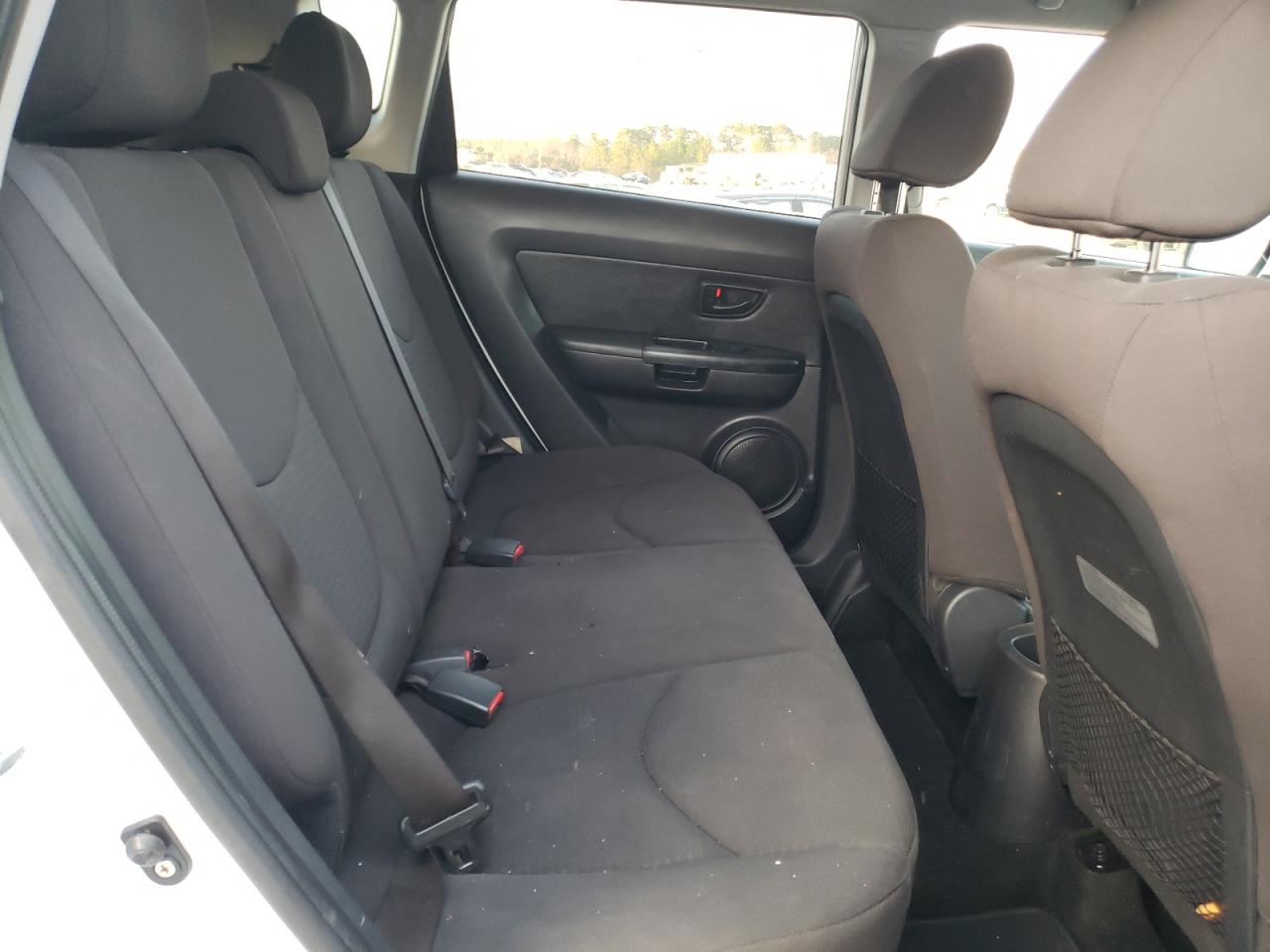 Photo 6 from auction – 2013 KIA SOUL with VIN KNDJT2A51D7753874