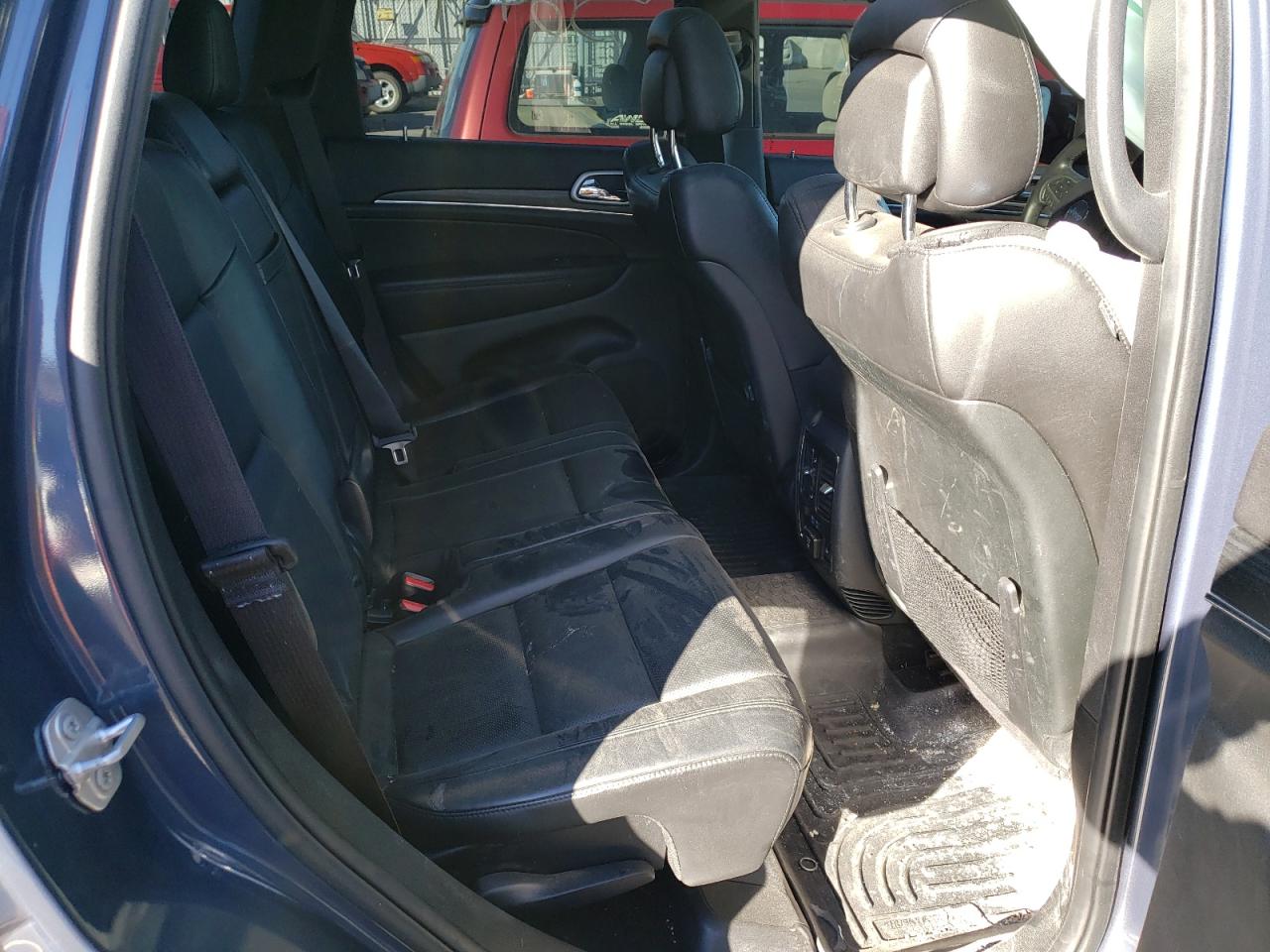 Photo 6 from auction – 2019 JEEP GRAND CHER with VIN 1C4RJFBG4KC845419